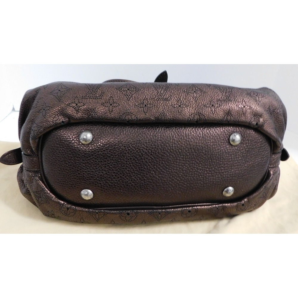 Louis Vuitton Metallic Brown Mahina Leather XS Crossbody Hobo Bag - Picture 8 of 11